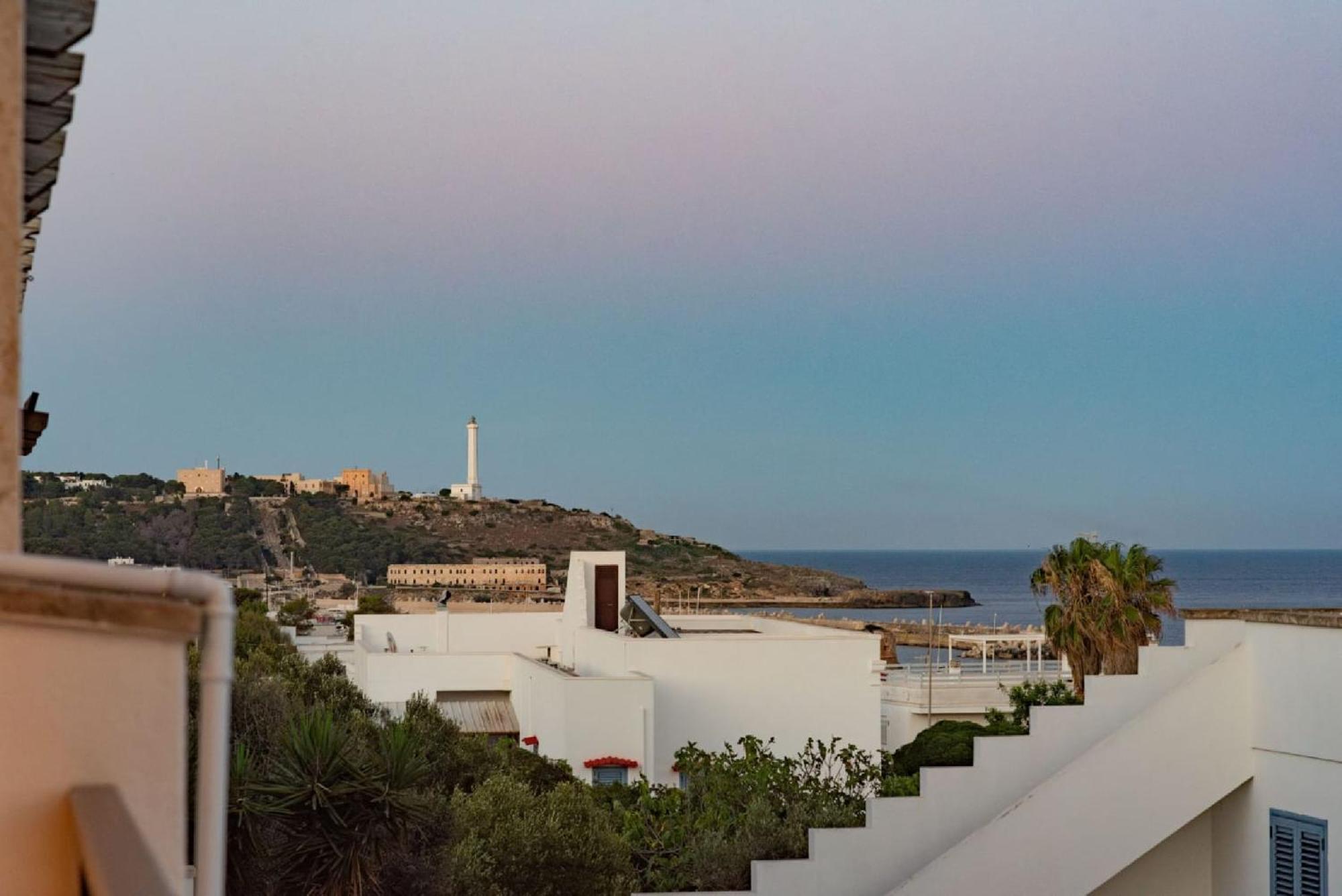 Casa Vacanze Orlando - Con Veranda Vista Mare a 200M dal Mare Santa Maria di Leuca Exterior foto